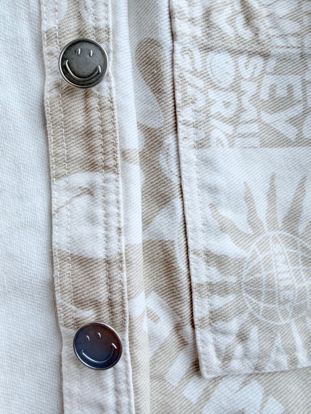 Smiley Face H&M jacket size small - Picture 8 of 9